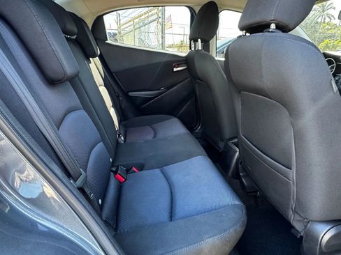 Used 2018 Toyota Yaris iA image 16