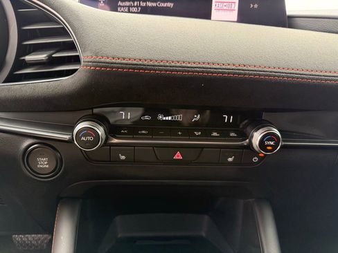 Used 2025 MAZDA MAZDA3 s image 18