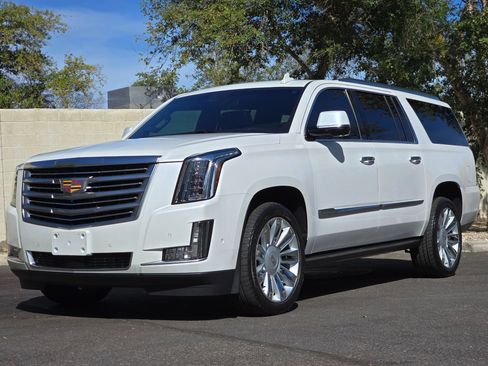 Used 2018 Cadillac Escalade ESV Platinum image 5