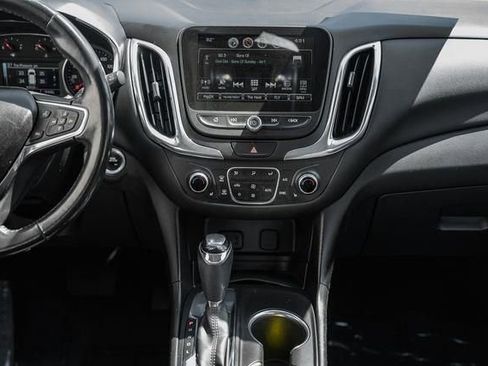 Used 2018 Chevrolet Equinox LT w/ Sun & Infotainment Package image 21