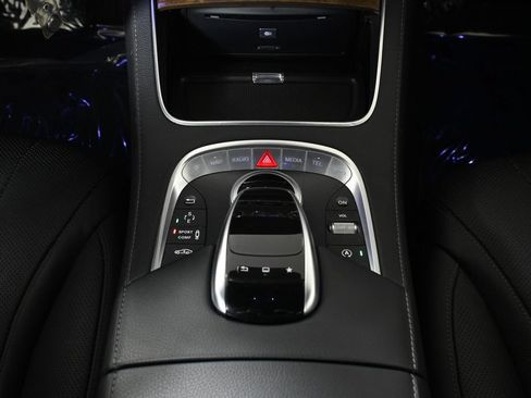Used 2015 Mercedes-Benz S 550 4MATIC Sedan image 25