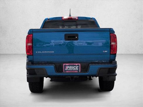 Used 2022 Chevrolet Colorado Z71 AWD/4WD image 7