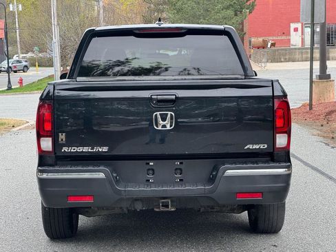 Used 2018 Honda Ridgeline Sport image 4
