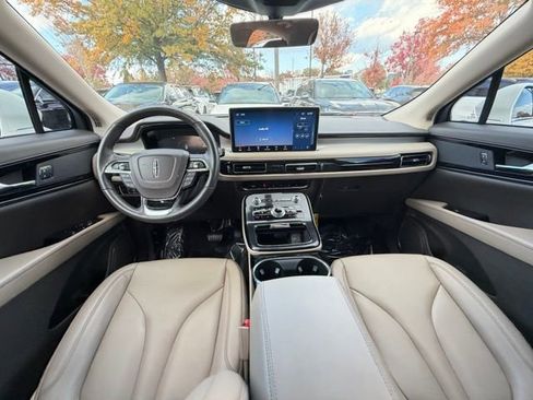 Certified 2022 Lincoln Nautilus STANDARD w/ Premium Package image 11