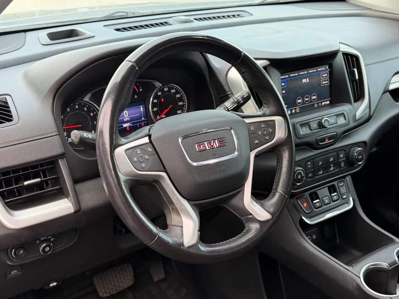 Used 2021 GMC Terrain SLE w/ Elevation Edition FWD image 10