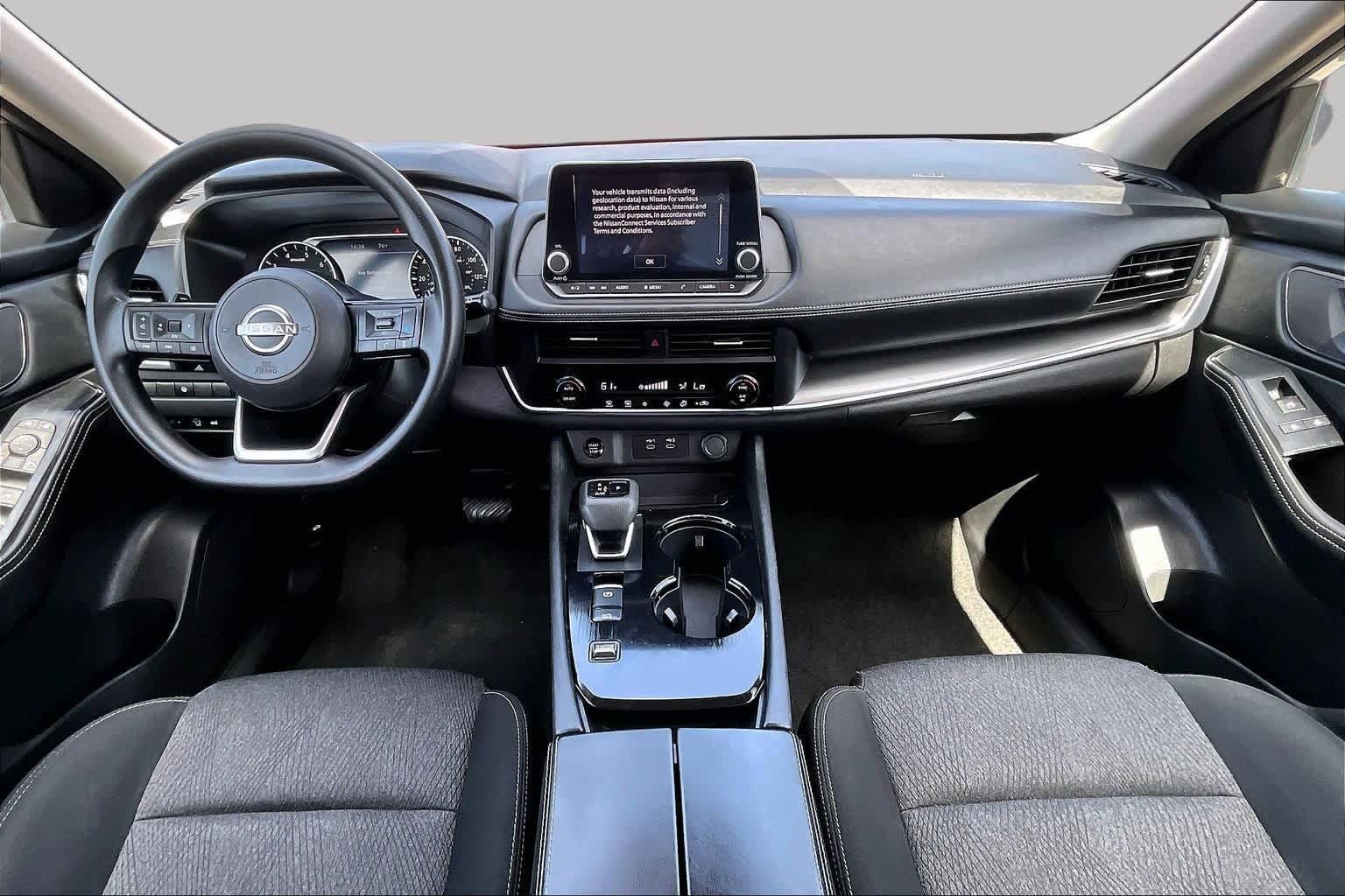 Used 2024 Nissan Rogue SV FWD image 15