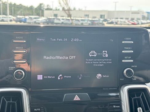 Used 2021 Kia Sorento S image 23