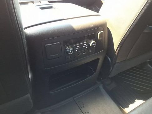 Used 2020 Chevrolet Tahoe LT AWD/4WD image 23