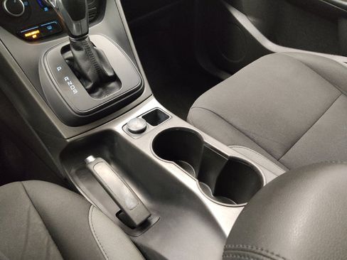 Used 2015 Ford Escape S FWD image 26