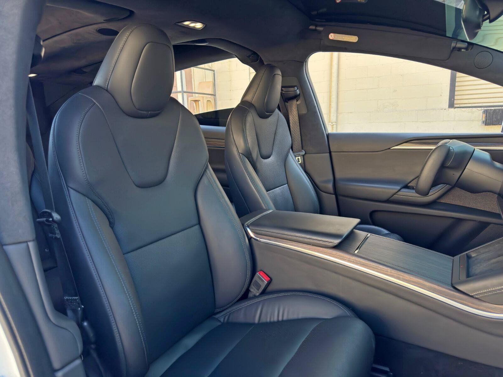 Used 2023 Tesla Model X AWD/4WD image 41