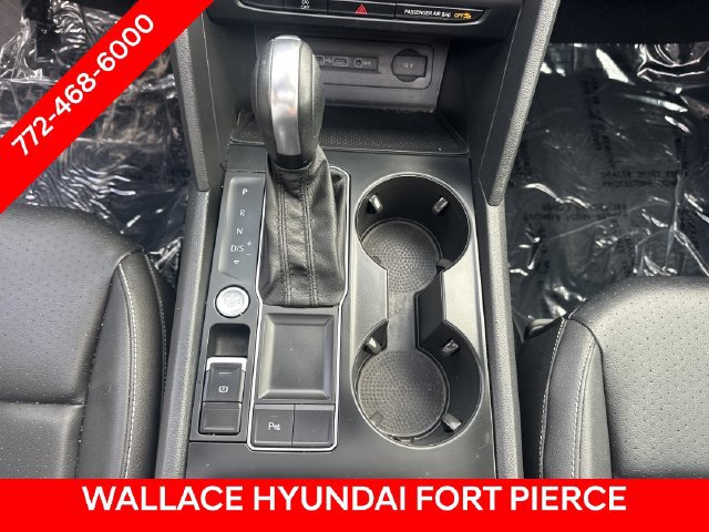 Used 2020 Volkswagen Atlas Cross Sport SE w/ Panoramic Sunroof Package FWD image 25