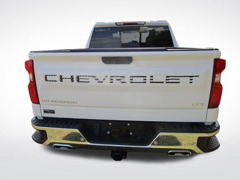 Used 2024 Chevrolet Silverado 1500 LTZ AWD/4WD image 11