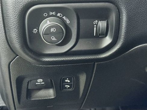 Used 2020 RAM 1500 Big Horn AWD/4WD image 20