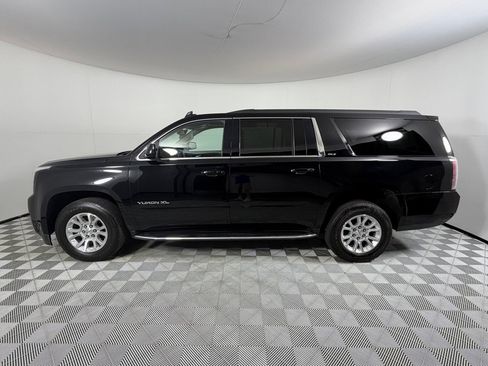 Used 2020 GMC Yukon XL SLT w/ Open Road Package AWD/4WD image 8
