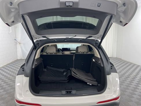 Used 2023 Lincoln Corsair AWD w/ Equipment Group 101A image 8