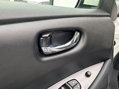 Used 2018 Nissan Leaf S w/ S Charge Package image 19