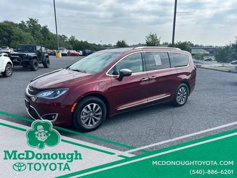 Used 2020 Chrysler Pacifica Limited w/ Advanced Safetytec Group FWD image 1