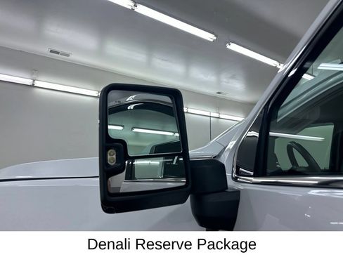 Used 2025 GMC Sierra 2500 Denali w/ Denali Reserve Package AWD/4WD image 17