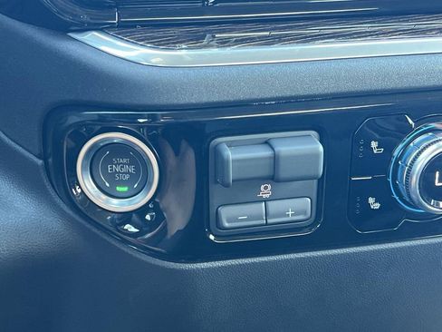 New 2026 GMC Sierra 1500 Elevation w/ LPO, Elevation Black Package image 20