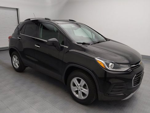 Used 2019 Chevrolet Trax LT w/ LT Convenience Package AWD/4WD image 11