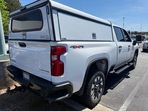 Used 2023 Chevrolet Silverado 2500 Custom w/ Infotainment Package AWD/4WD image 5