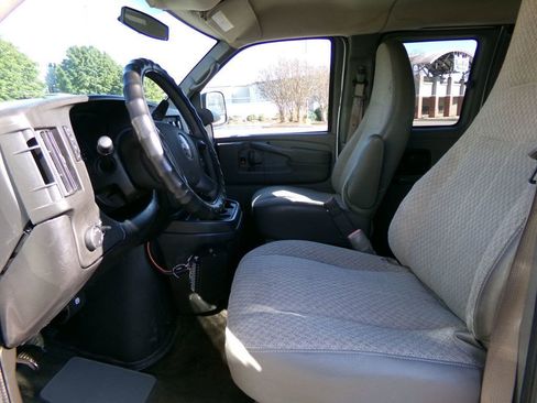 Used 2013 Chevrolet Express 3500 LT w/ LT Preferred Equipment Group image 9