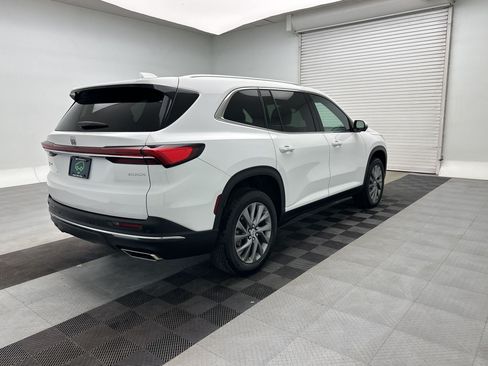Used 2025 Buick Enclave Preferred w/ Power Package AWD/4WD image 9