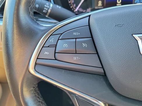 Used 2019 Cadillac XT5 FWD image 25