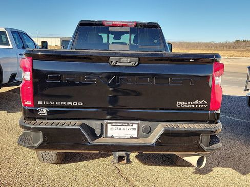 Used 2024 Chevrolet Silverado 3500 High Country w/ Technology Package image 2