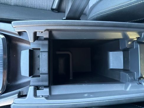 Certified 2023 Nissan Rogue SV image 37