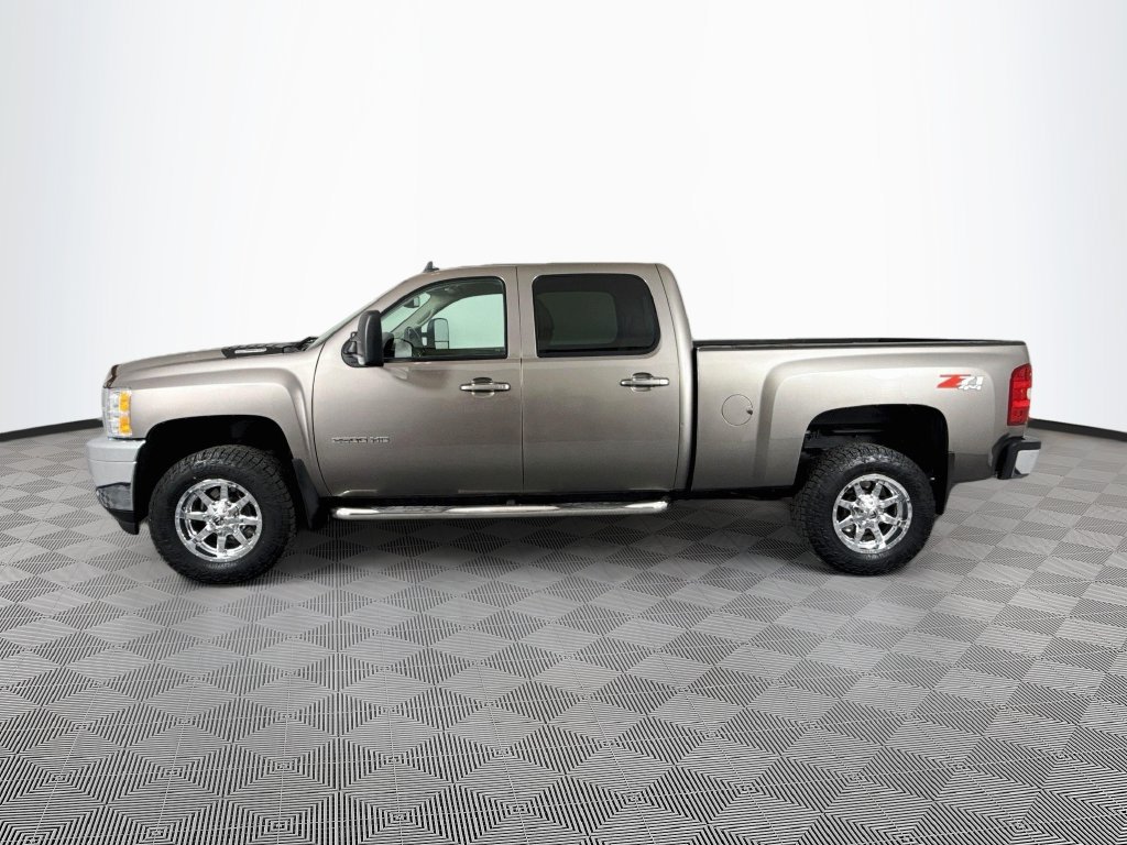 Used 2013 Chevrolet Silverado 3500 LTZ w/ LTZ Plus Package AWD/4WD image 4