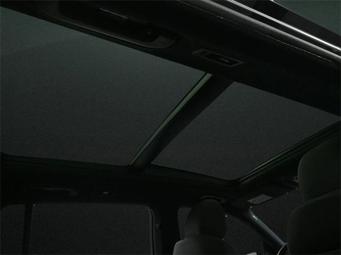 Used 2022 Mercedes-Benz GLS 450 4MATIC image 21