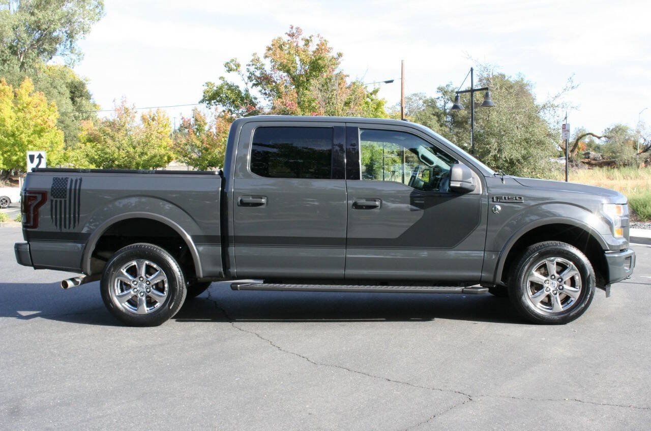 Used 2016 Ford F150 XLT w/ Equipment Group 302A Luxury AWD/4WD image 4