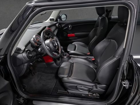 Used 2015 MINI Cooper 2-Door Hardtop FWD image 5