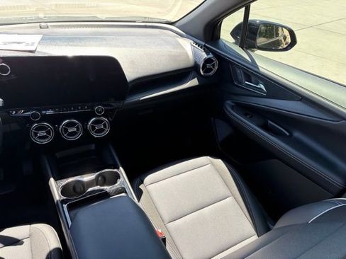 Used 2025 Chevrolet Blazer EV LT image 14