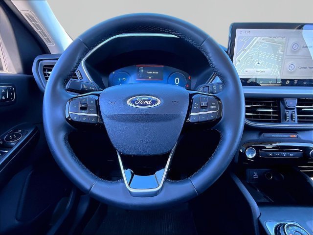 Used 2023 Ford Escape Platinum FWD image 17