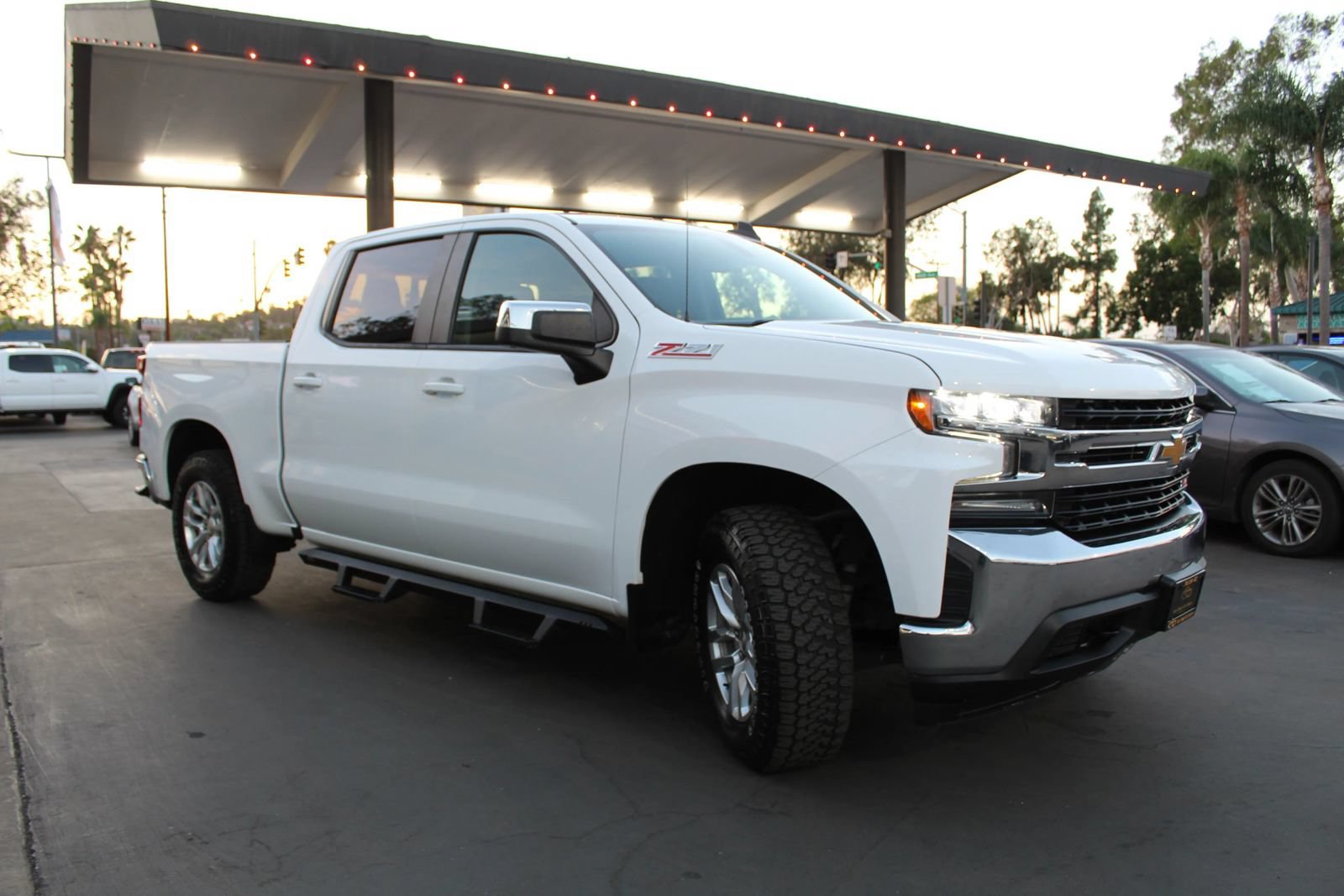 Used 2020 Chevrolet Silverado 1500 LT w/ All-Star Edition AWD/4WD image 7
