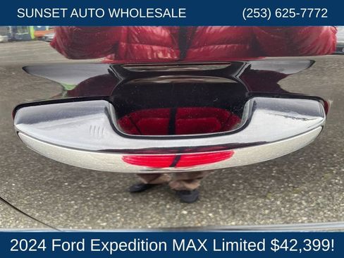 Used 2024 Ford Expedition Max Limited AWD/4WD image 23