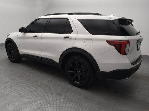 Used 2022 Ford Explorer ST-Line AWD/4WD image 3