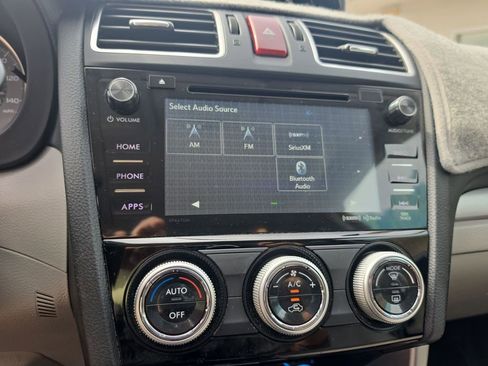 Used 2016 Subaru Forester 2.5i Limited image 18