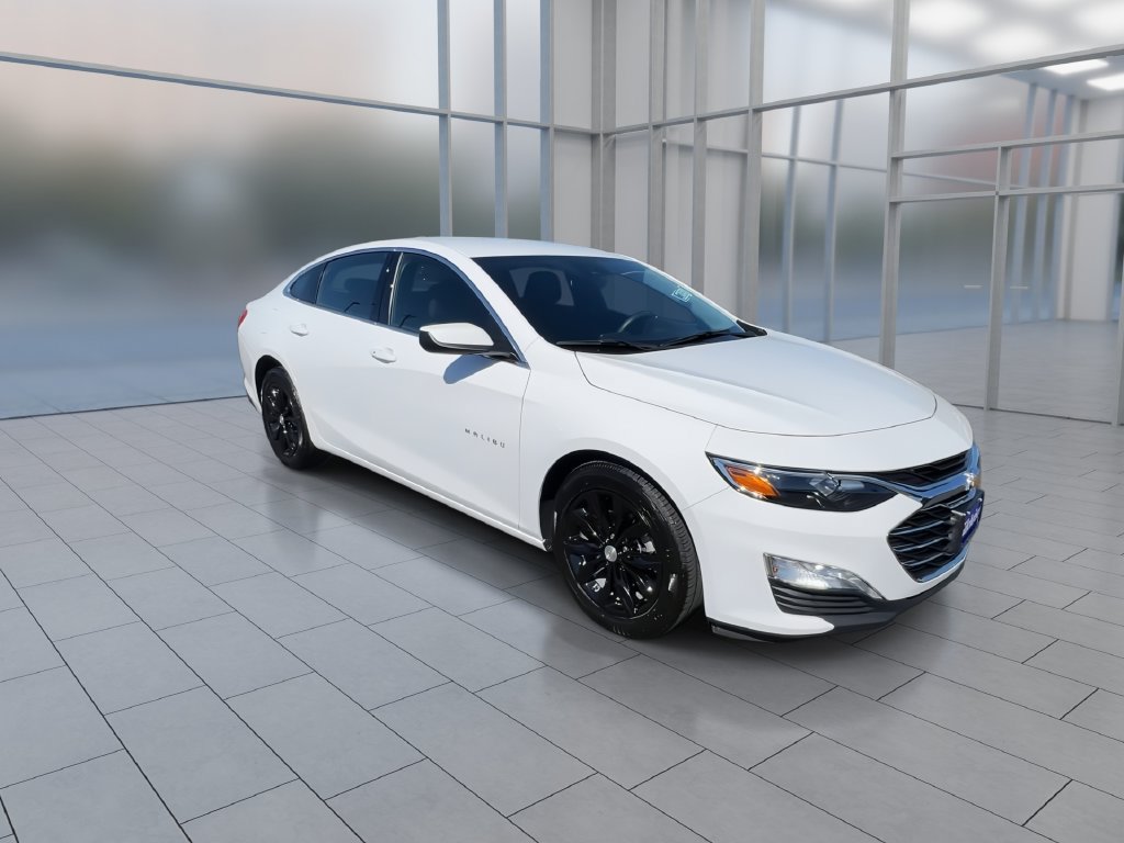 Used 2024 Chevrolet Malibu LT FWD image 2