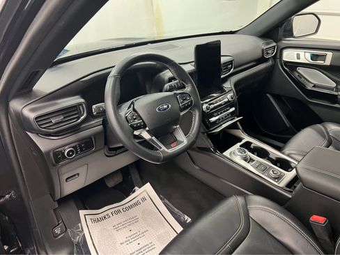 Used 2023 Ford Explorer ST w/ Equipment Group 401A image 18