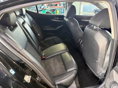 Used 2016 Nissan Maxima SR image 19