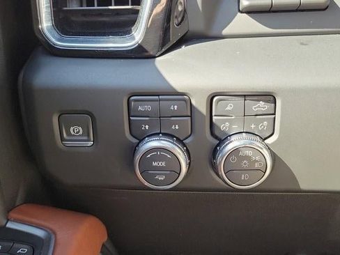 Used 2024 GMC Sierra 1500 Denali Ultimate image 29