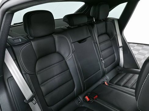 New 2026 Porsche Macan GTS image 28