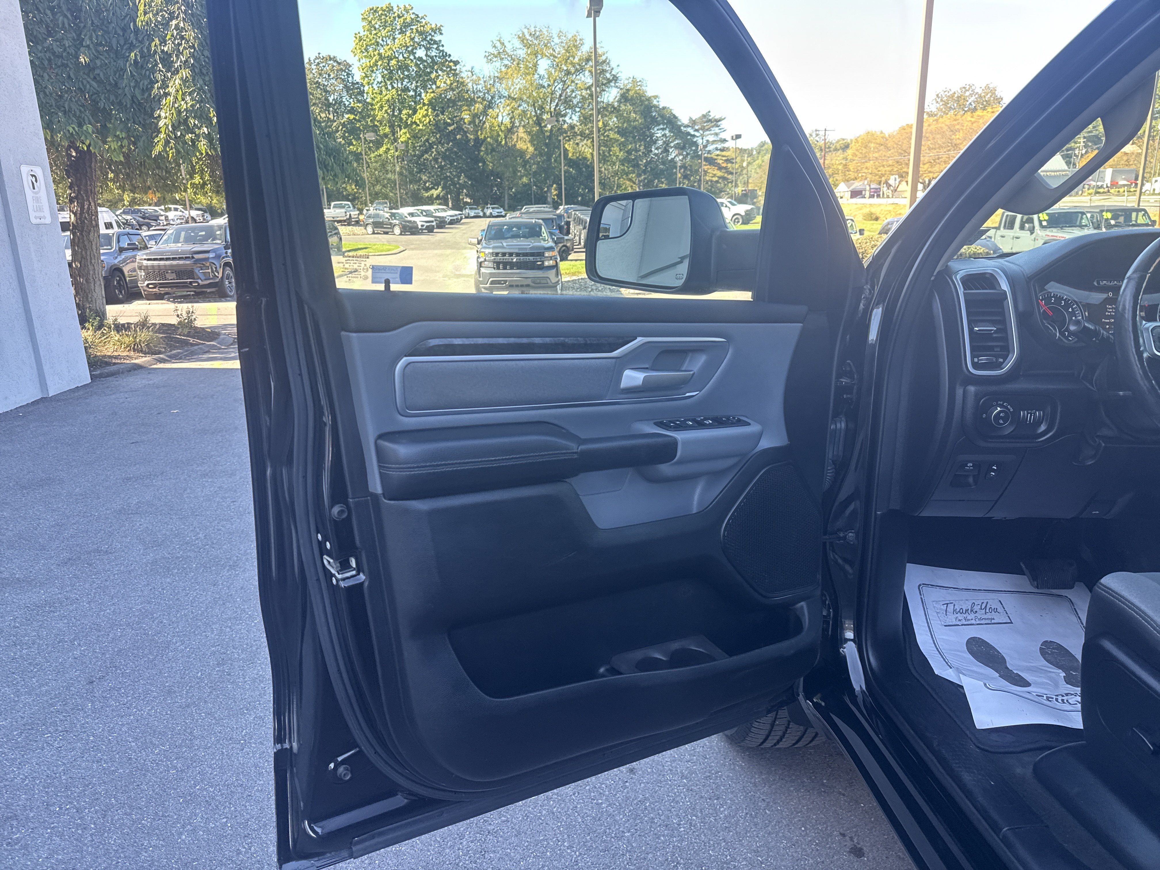 Used 2019 RAM 1500 Big Horn AWD/4WD image 15