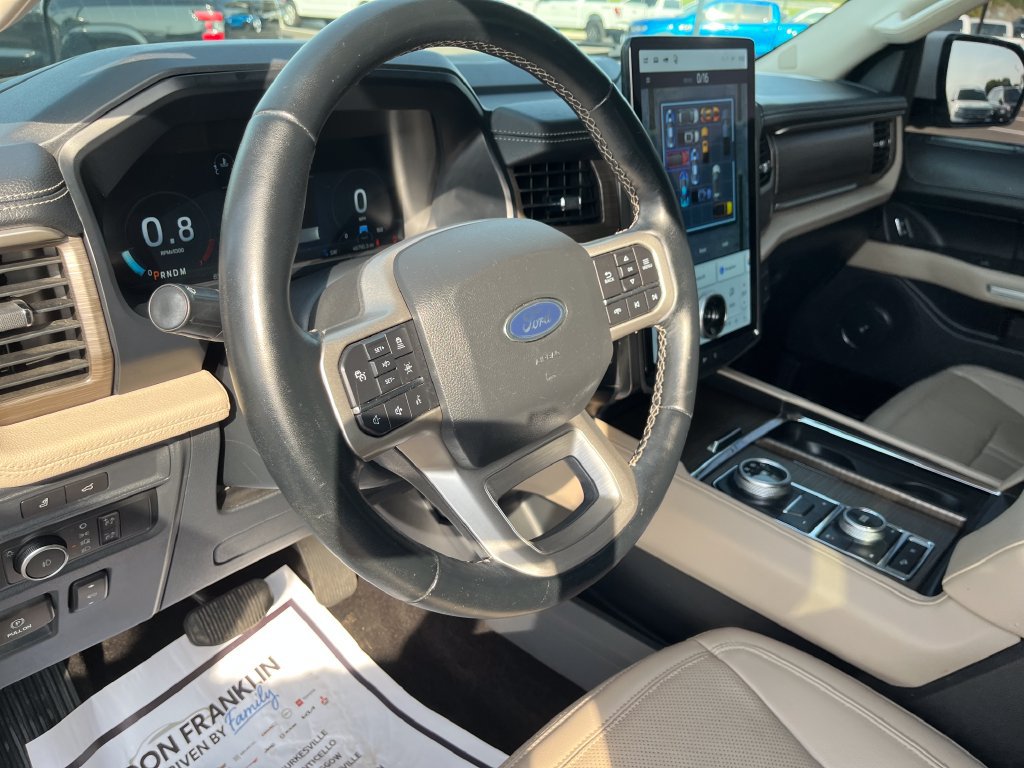 Used 2022 Ford Expedition Limited AWD/4WD image 14