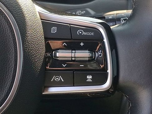 Certified 2023 Kia Sorento SX AWD/4WD image 18