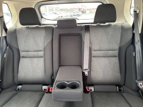 Used 2025 Nissan Rogue SV AWD/4WD image 39