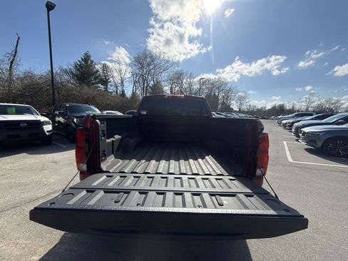Used 2024 Chevrolet Colorado ZR2 w/ Technology Package image 23